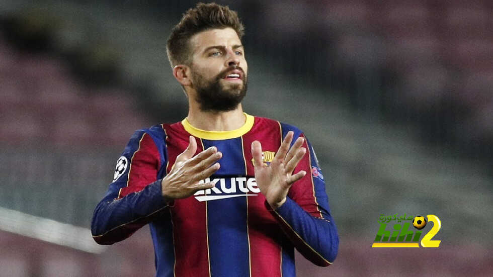 بيكيه.. حظوظ برشلونة ما زالت مستمرة في البطولات التي ينافس عليها