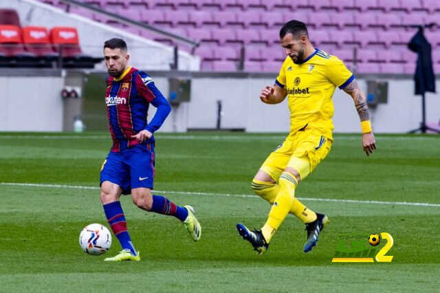 لماذا يصر كومان على ضم إريك غارسيا لبرشلونة؟