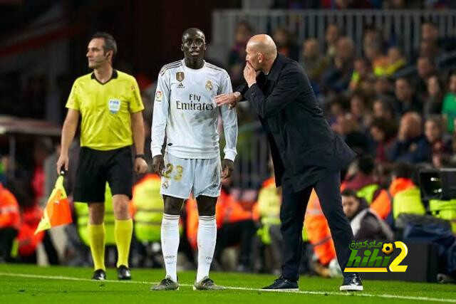 ميندي يشيد بمدربه زيدان في ريال مدريد