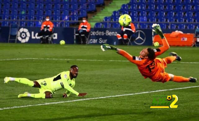 مدرب خيتافي يهنئ لاعبيه بعد التعادل مع أتلتيكو مدريد