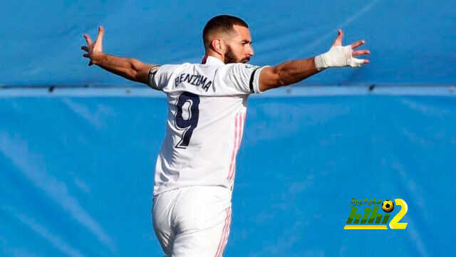 كريم بنزيما ثاني أفضل هداف في التاريخ