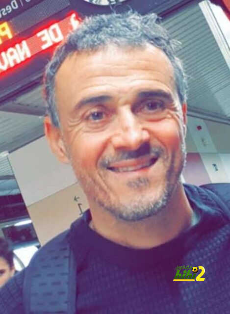 إنريكي يسخر من منتخب اليونان قبل لقاء الغد