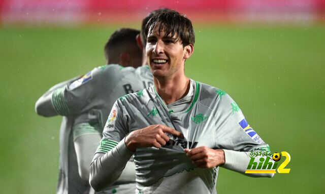 ميراندا يفوق التوقعات في ريال بيتيس