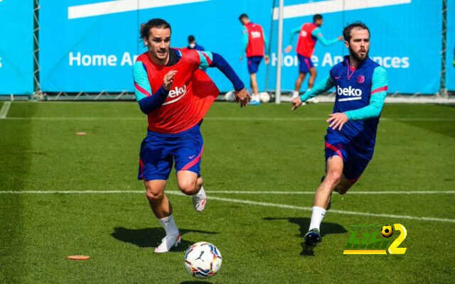 فيديو: غريزمان يضع الضغط على كومان بهدف رائع في مران برشلونة