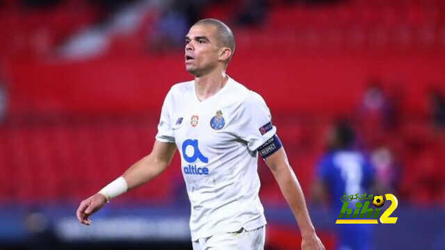 بيبي يوضح تفاصيل خلافه مع مورينيو بسبب كاسياس