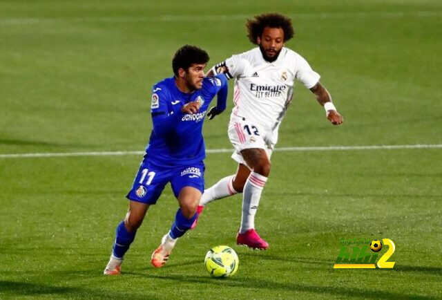 مارسيلو يلوم أرضية الملعب بعد تعثر ريال مدريد!