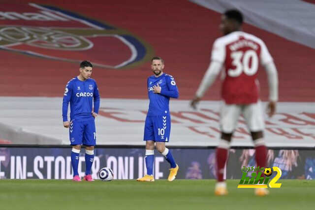 أكثر لاعبي الدوري الإنجليزي تسديدًا على العارضة والقائمين في المواسم الثماني الأخيرة