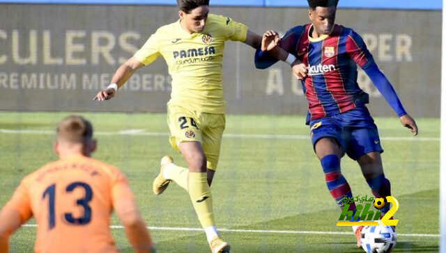 برشلونة يعتمد على اللامسيا في مركز الظهير الأيسر
