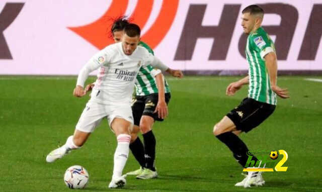 سانز يدعم التحكيم قبل لقاء ريال مدريد وتشيلسي