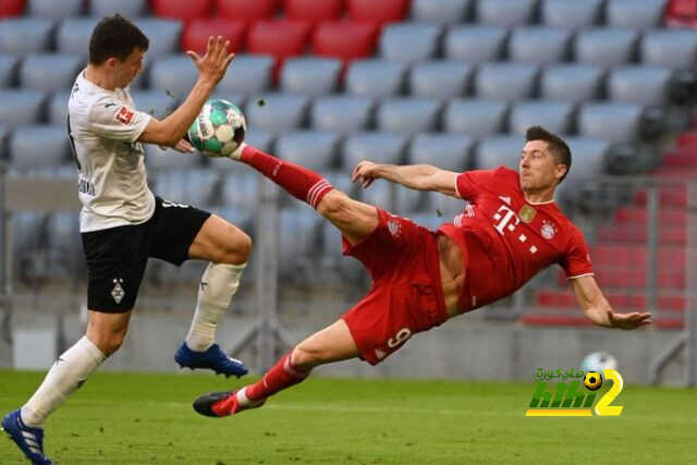 بالأرقام.. ليفاندوفسكي يعادل سجل ثلاثي باريس التهديفي بالدوري