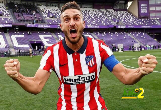 كوكي يحتفل بعد فوز أتلتيكو مدريد بلقب الليغا