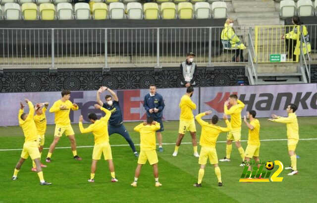 غارسيا يشيد بمدرب فياريال أوناي إيمري