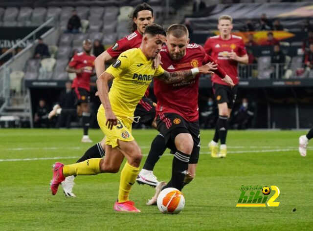 فيديو: لاعب فياريال يحصل على شباك ملعب غدانسك قبل رحيله