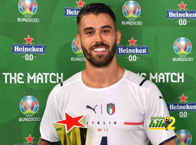 يويفا يهنئ سبينازولا بعد مباراة إيطاليا وتركيا