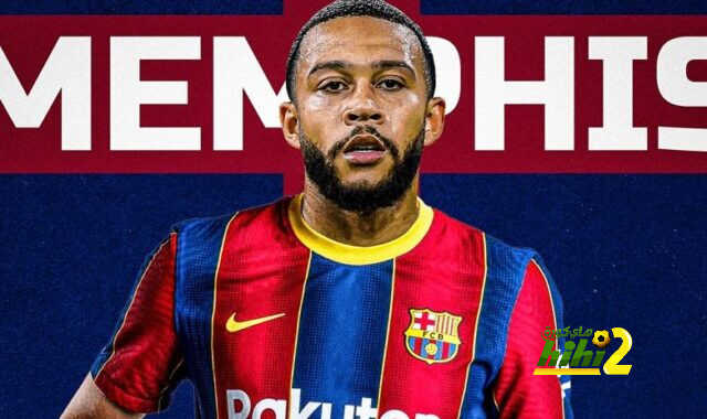 مميزات وأرقام جعلت برشلونة يصر على ضم ديباي
