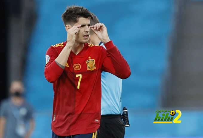 بيدريرول يسخر بقوة من موراتا بعد مباراة بولندا