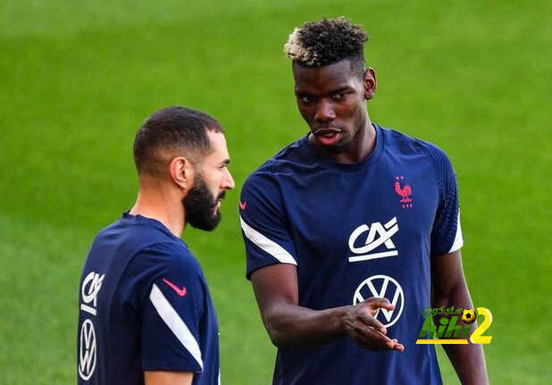 بوجبا يدافع عن كريم بنزيما