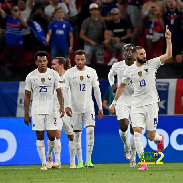 بينزيما يدون على أولى أهدافه في مسيرته باليورو !