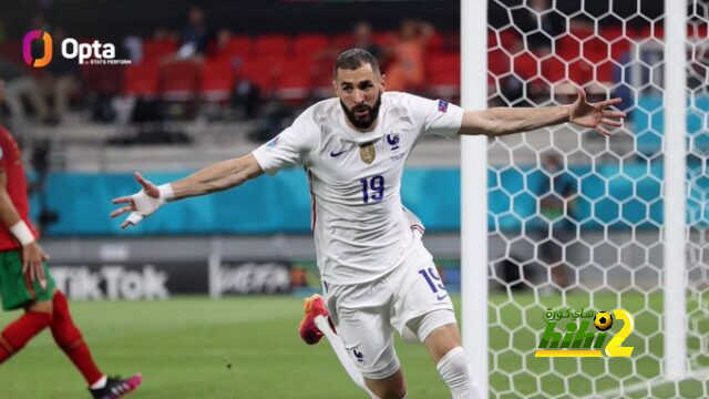 بينزيما يتفوق على زيدان