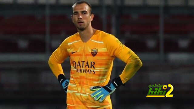 برشلونة يرصد التعاقد مع حارس روما