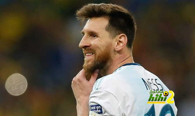 بيتون يوضح سبب تأخر برشلونة في تجديد عقد ميسي