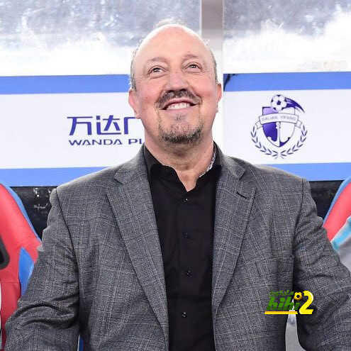 جماهير ايفرتون تثور علي مالك النادي بسبب بينيتيز