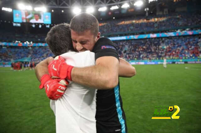 سوريا ينتقد حكم مباراة إسبانيا لطرد لاعب سويسرا