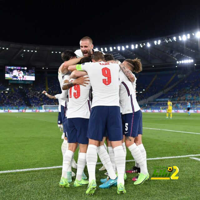 لوك شو يكرر إنجاز الأسطوري بيكهام في يورو 2000!