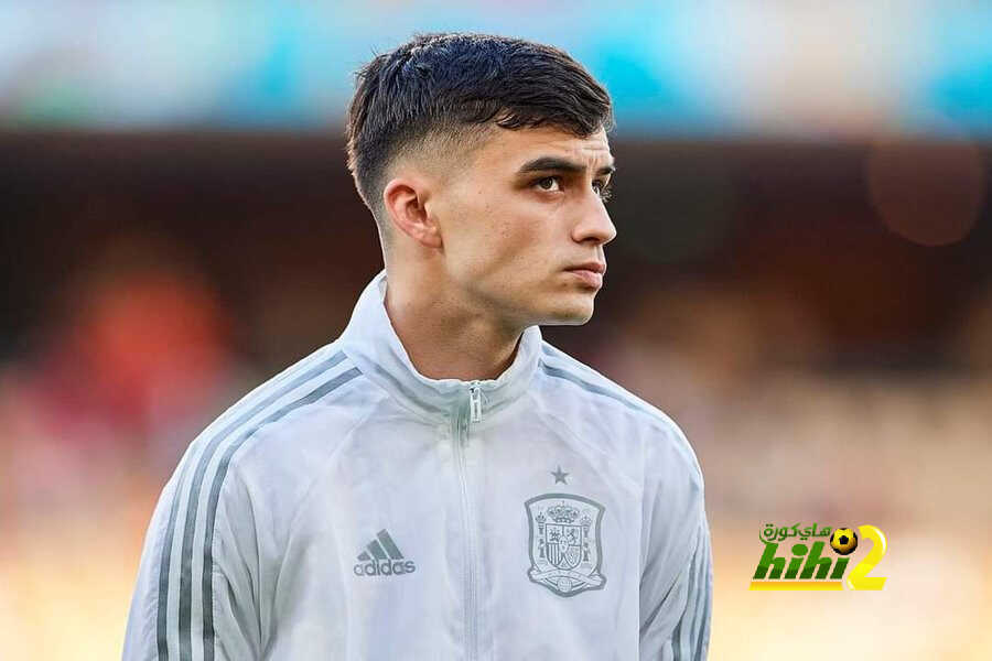 هل يرحل بيدري عن برشلونة ؟