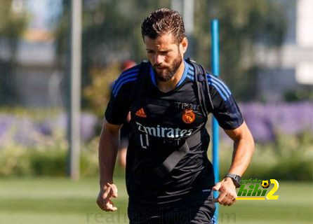 ريال مدريد يجدد عقد نجمه حتى 2023