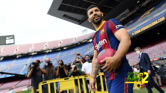 أجويرو البديل …جاء فقط ليسعد ميسي !
