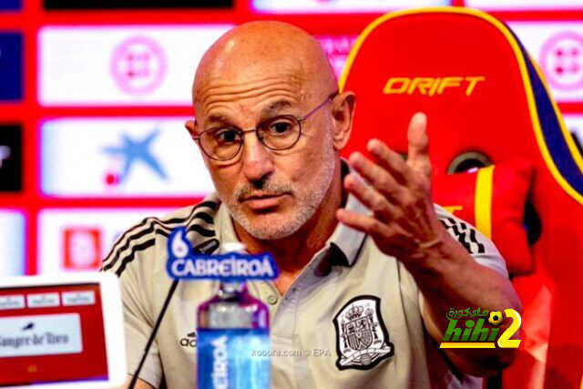 مدرب إسبانيا يرد على رغبة برشلونة بخصوص بيدري