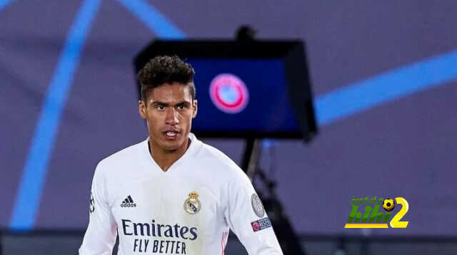 كلمة واحدة وصف بها أليساندرو خط دفاع ريال مدريد بعد رحيل فاران