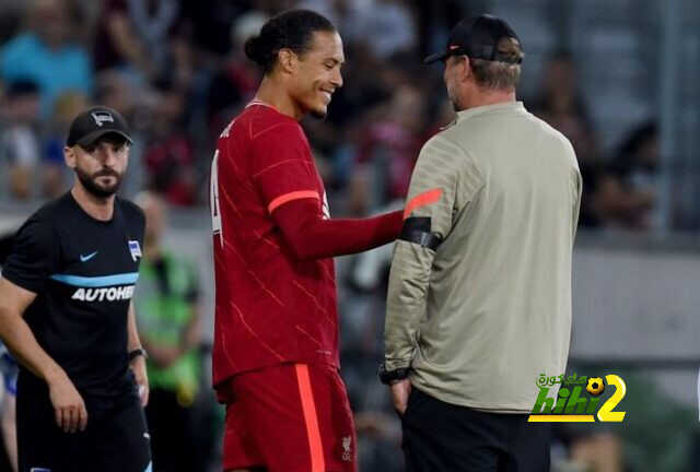 فيديو: لحظة عودة فان دايك إلى الملاعب