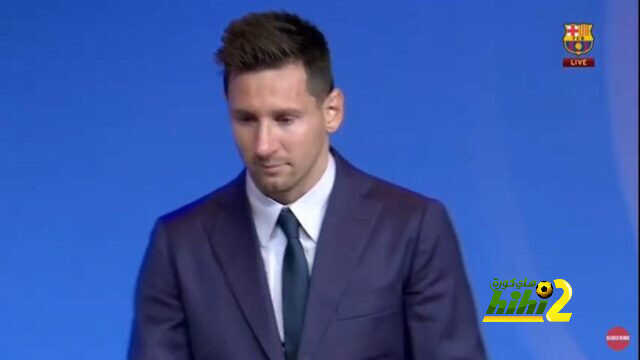 ميسي باكياً: لم أكن أرغب في الرحيل عن برشلونة
