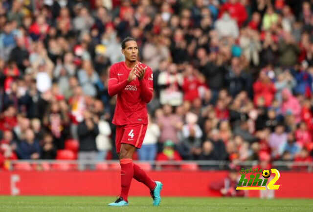 ليفربول يبدأ التحرك لتجديد عقد فان دايك