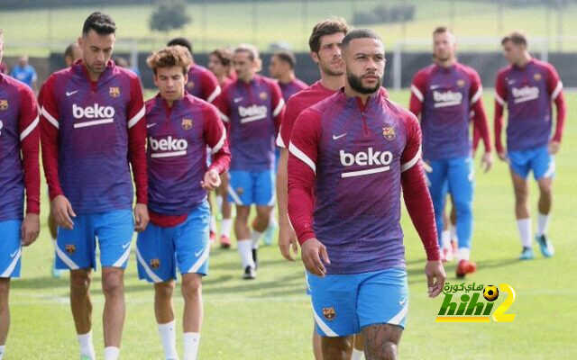 ما المبلغ المطلوب من برشلونة لتسجيل صفقاته الجديدة؟