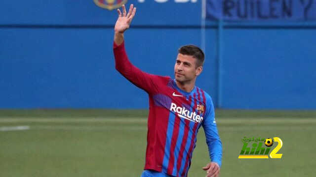 سبب غضب لاعبوا برشلونة من بيكيه