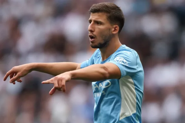السيتي يبدأ في محادثاته بشأن تجديد عقد دياز!