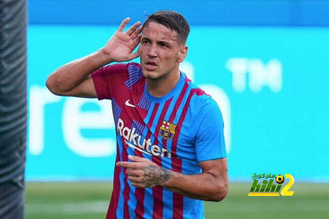 ماناج مابين الرحيل عن برشلونة وقناعة كومان