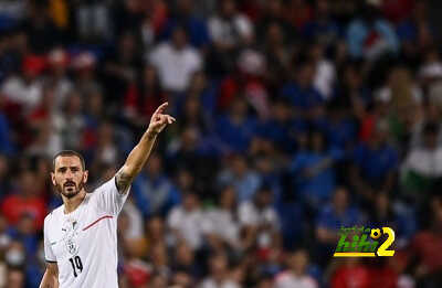 بونوتشي يحتفل برقم اللاهزيمة القياسي مع إيطاليا