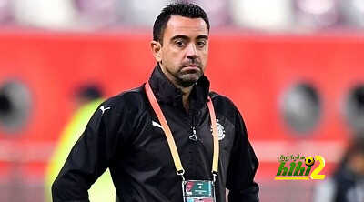 هل يفكر برشلونة في تشافي من أجل خلافة كومان؟
