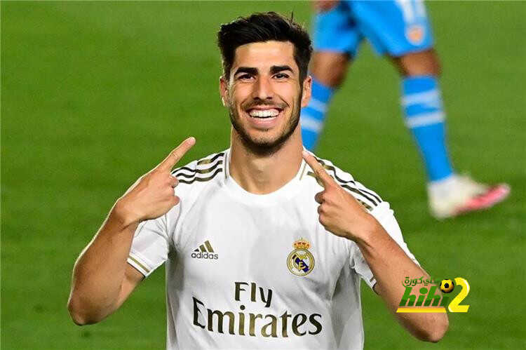 فيديو: أسينسيو يستجيب لنداء جماهير ريال مدريد
