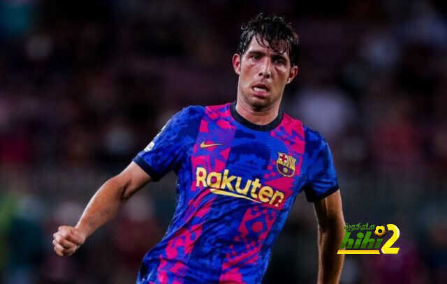 روبيرتو باقي في برشلونة لموسمين !