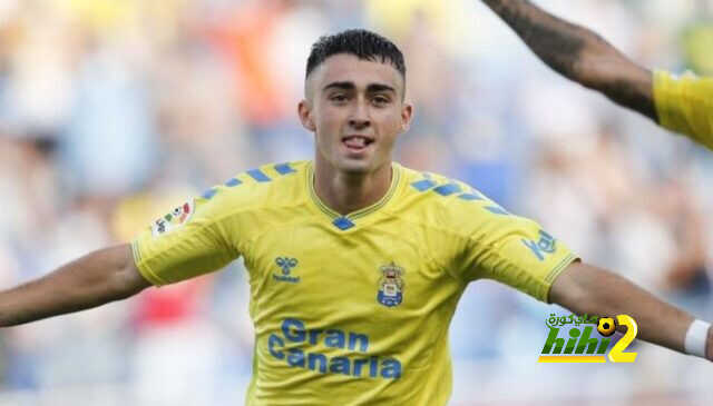 برشلونة يتابع جوهرة لاس بالماس