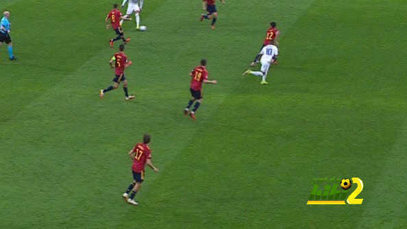 هل هدف مبابي ضد منتخب أسبانيا تسلل واضح…القانون الجديد يجيب !