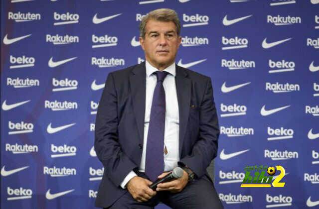 بيدريرول يستبعد استجابة جماهير برشلونة لطلب لابورتا