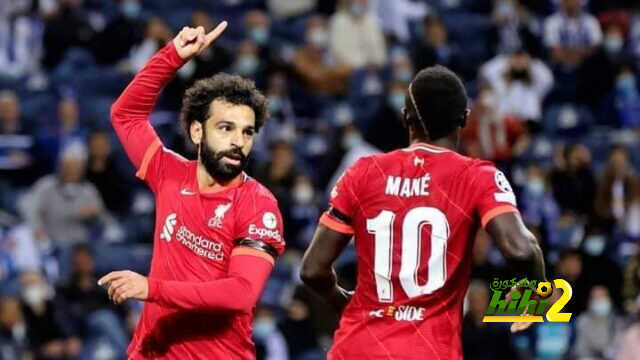 أسطورة مان يونايتد  يختار محمد صلاح في تشكيلته المفضلة