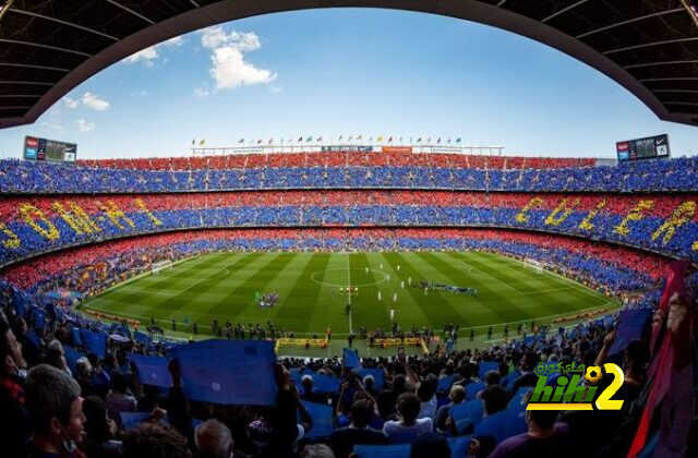 بيدريرول يعترف بتفوق فينيسيوس على فاتي بعد الكلاسيكو