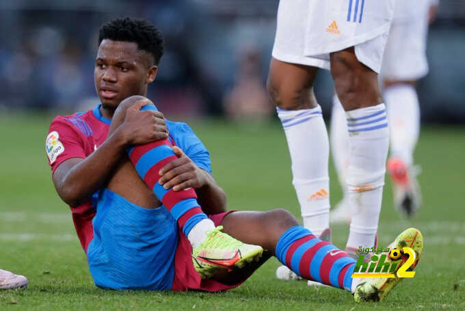 أزمة كبرى تعترض فريق برشلونة